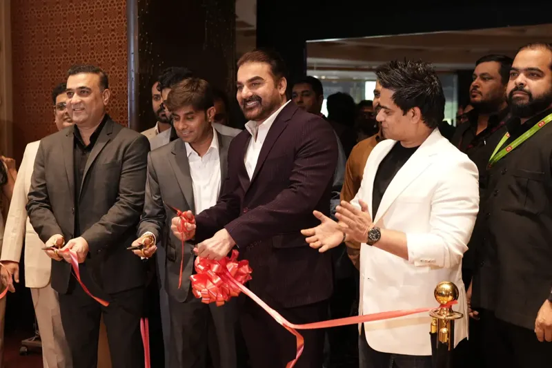 Guests inaugurating International Property Expo Delhi